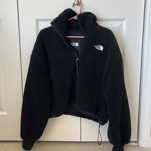 Womens cropped north face Sherpa
